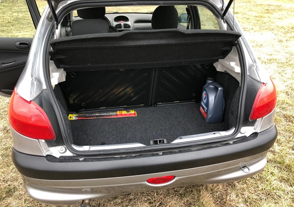 Peugeot 206 cena 7900 przebieg: 60800, rok produkcji 2003 z Piła małe 254